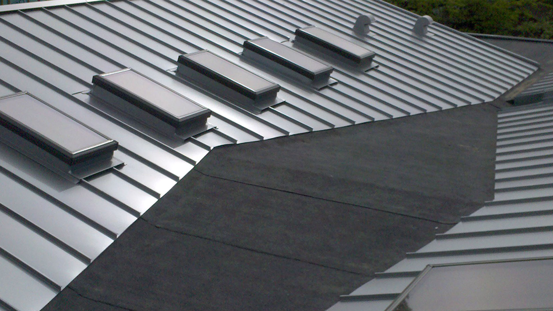 Titanyum Çinko Kaplama Çatı Sistemleri Titanyum Çinko Kaplama Çatı Sistemleri